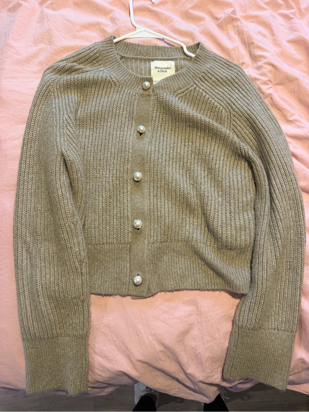 Abercrombie & Fitch Olive Ribbed Pearl-Button Cropped Cardigan